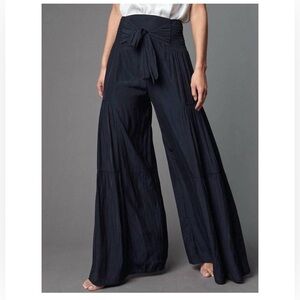 LOLA & SOPHIE belted wide leg pant in nightwatch size small